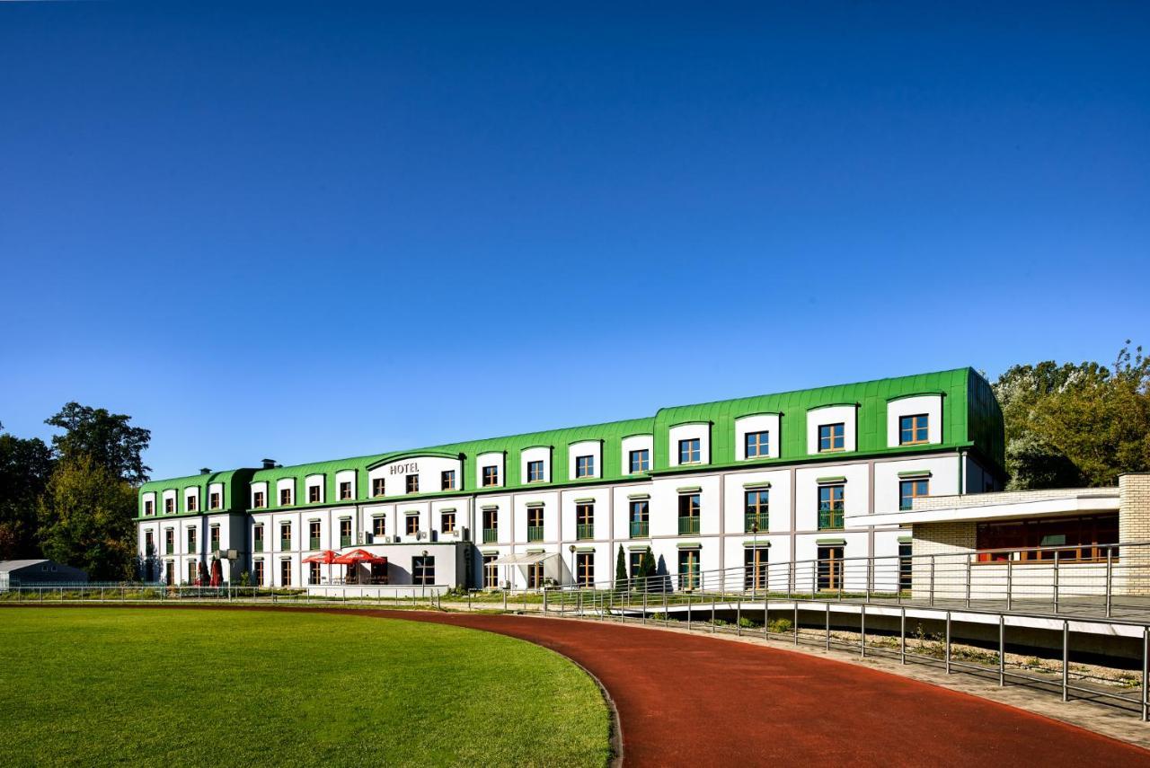 פרוז'קוב Hotel Anton By Dns מראה חיצוני תמונה